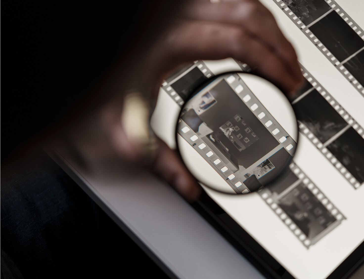 microfiche-hero-img